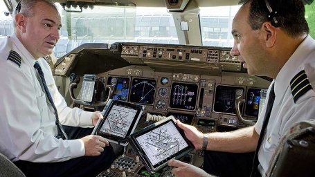 iPad теперь в кабине каждого американского лайнера iPad теперь в кабине каждого американского лайнера
